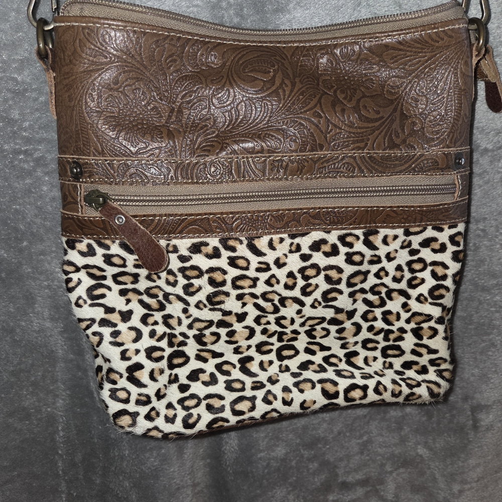 Myra Leather Crossbody Purse Cheetah Print with Hairon.